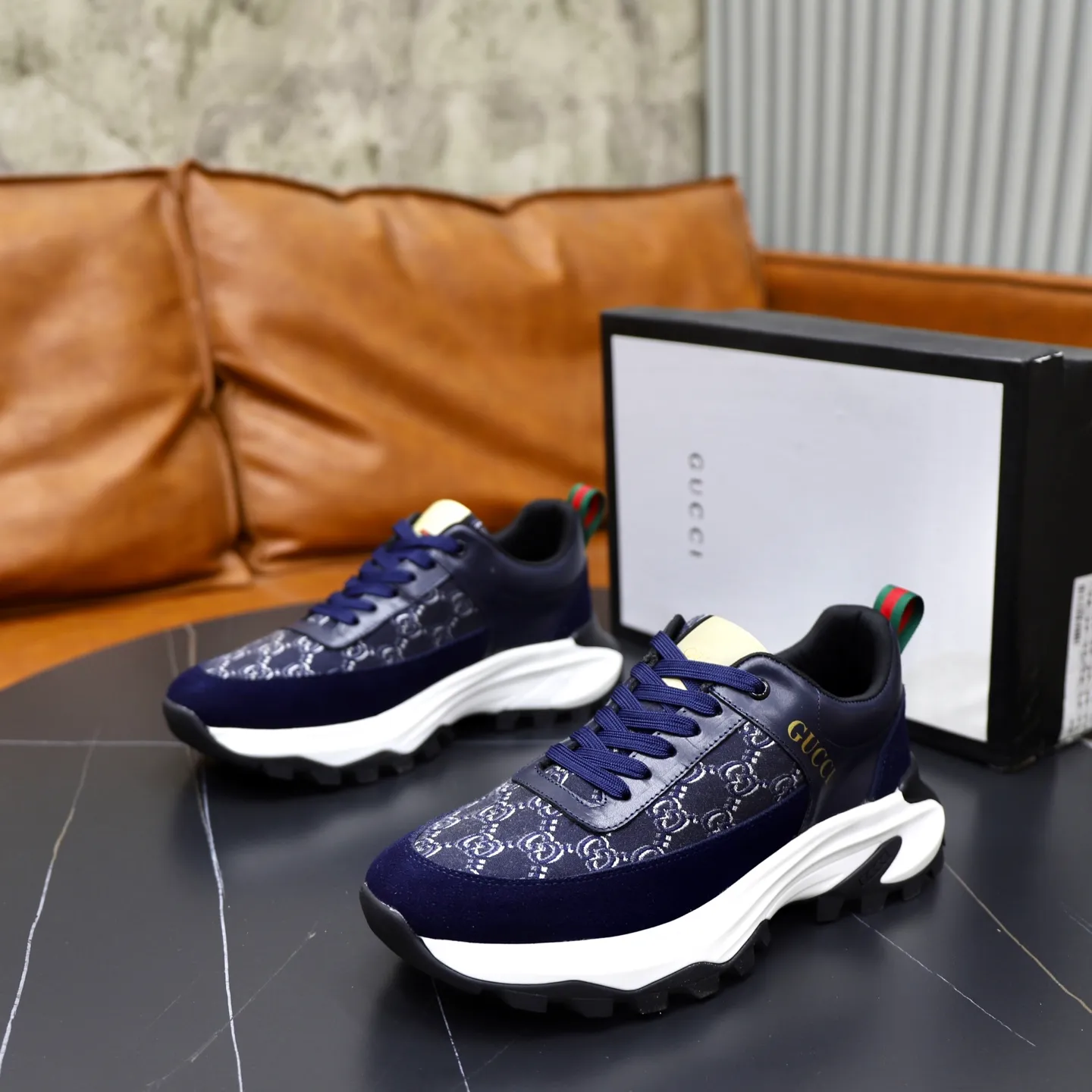 Ex-factory price: 462💰🙅‍♂️🙅‍♂️🙅‍♂️ Brand: GUCCI Standard code: 38-44 (45 customized) Grade: Same as the official website Material: Original leather splicing, comfortable and breathable lining, original wear-resistant outsole Style category: Men's fashionable casual shoes, running shoes, noble luxury brand elements, top luxury Color: actual picture color